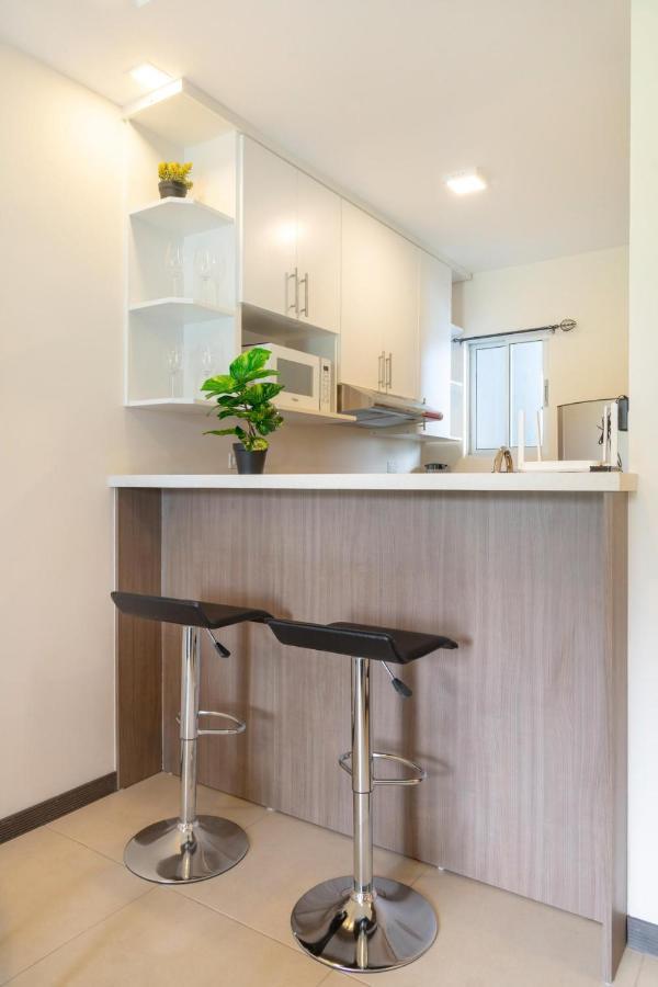 Boulevard Park Apto #27 - 2Bdrm - Selena Segura 埃雷迪亚 外观 照片